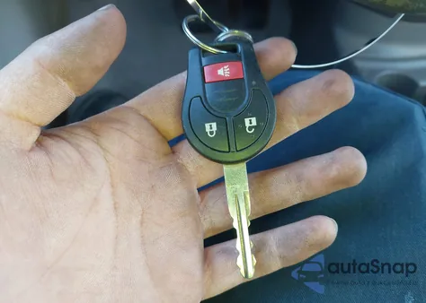 2013 Nissan Versa 1.6 Sv z USA, uszkodzony, nr VIN 3N1CN7AP4DL872664